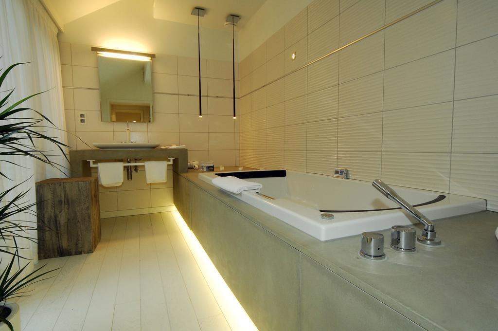 Hotel Saint-Amour ดูร์บี ภายนอก รูปภาพ